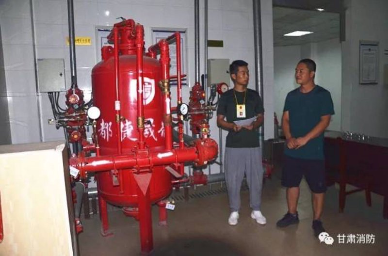 消防知识在社区：点燃安全意识的灯火